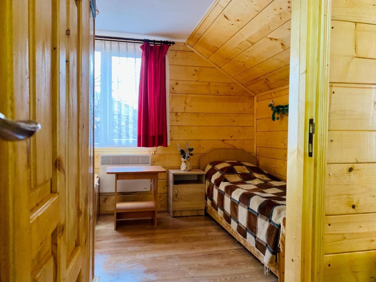 За Горбами Lejlighed Yaremche Eksteriør billede