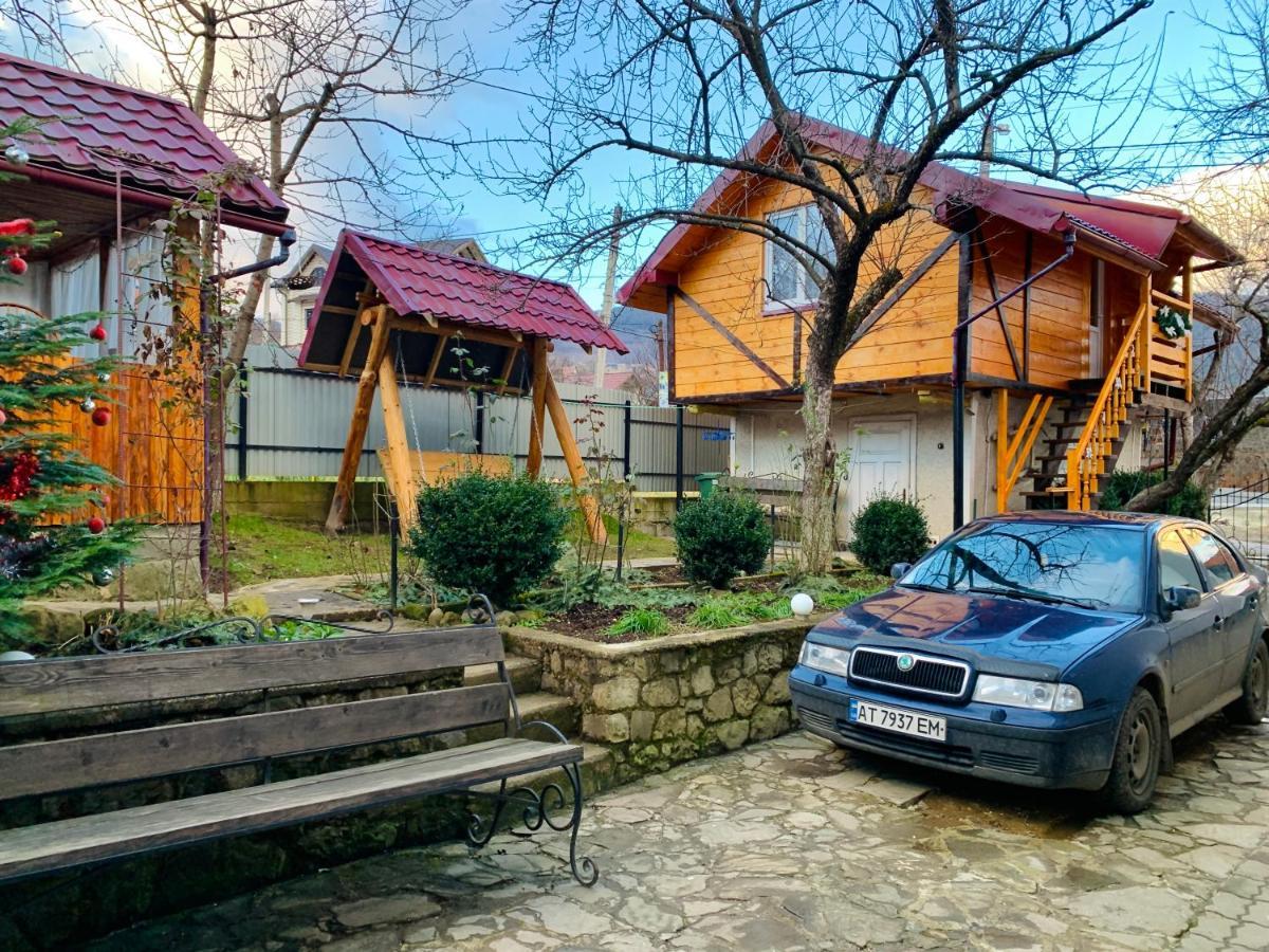 За Горбами Lejlighed Yaremche Eksteriør billede
